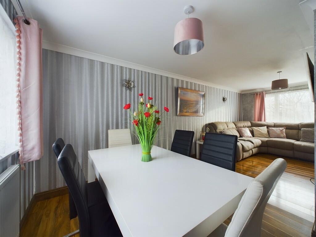 CAM02089G0-PR0382...