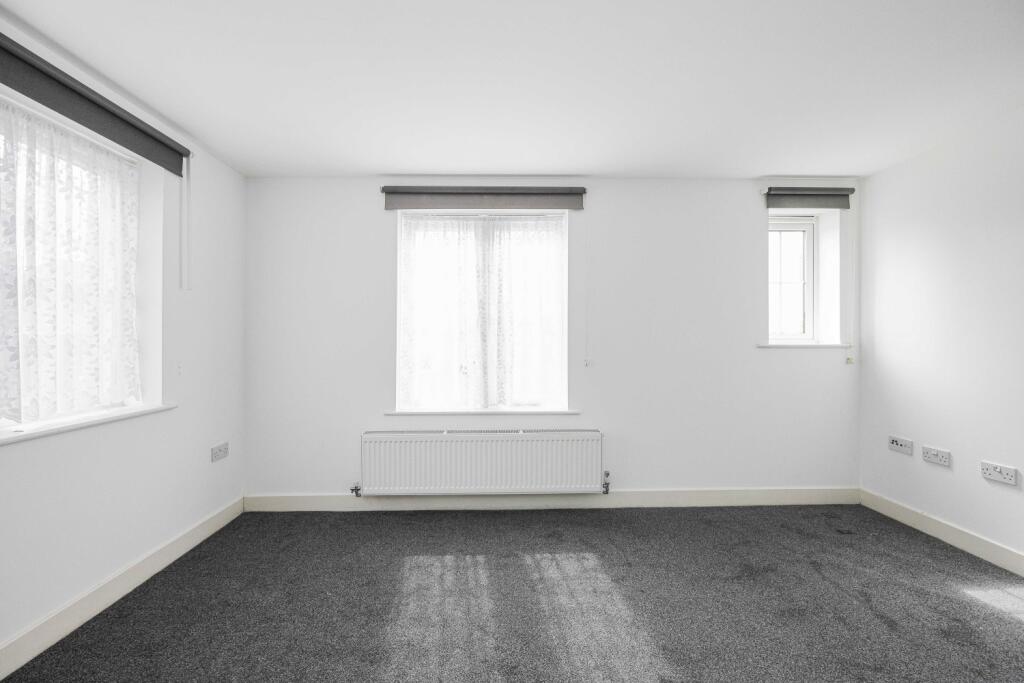 7 Tulip House 3 Panyers Gardens -010