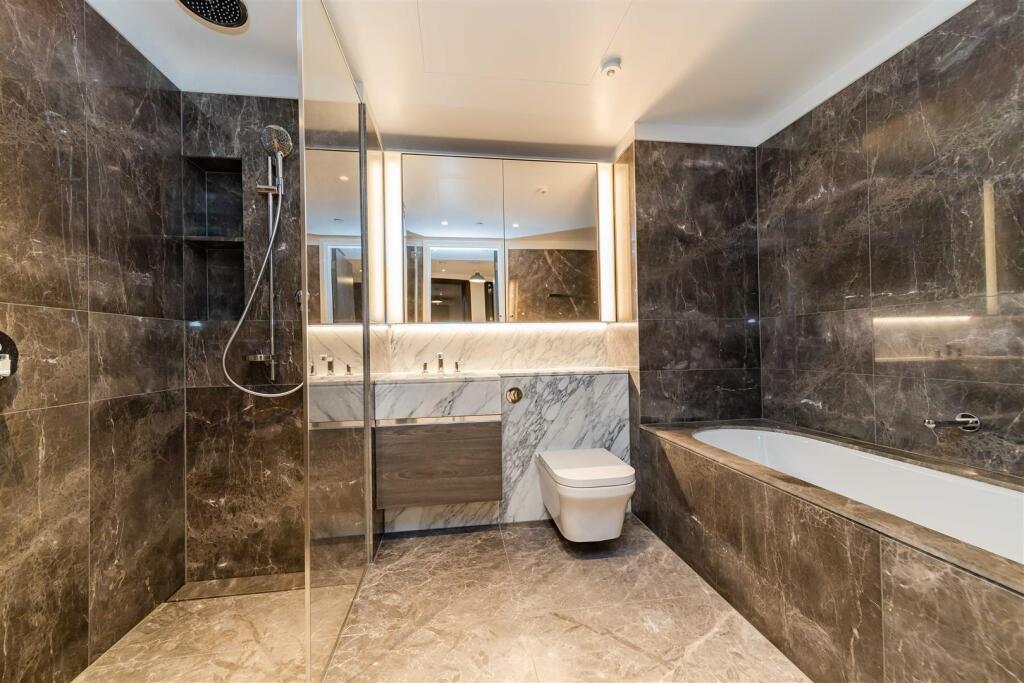 Bathroom          .jpg