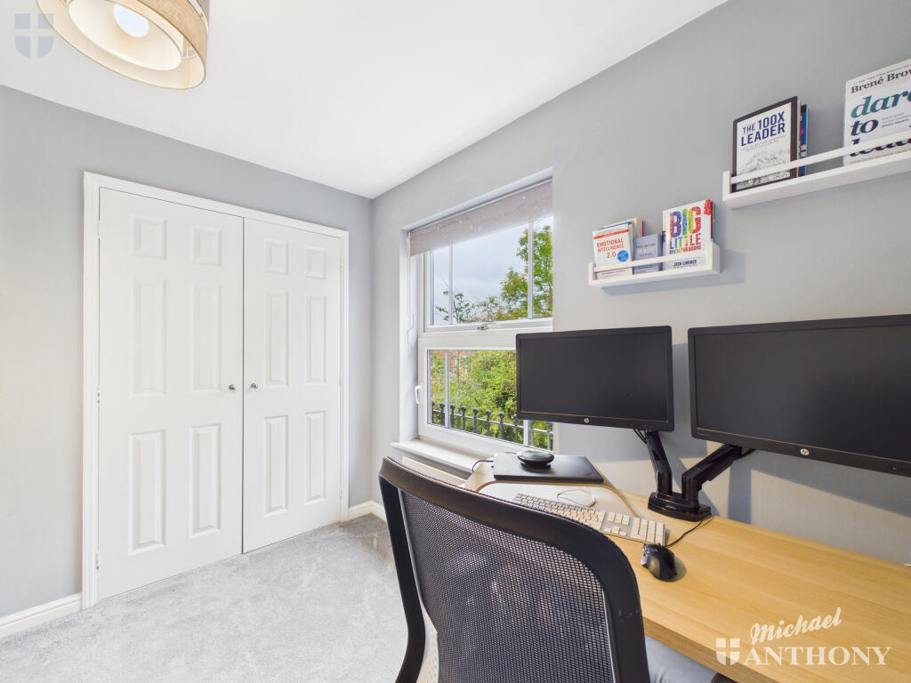 CAM03218G0-PR0798-STILL002