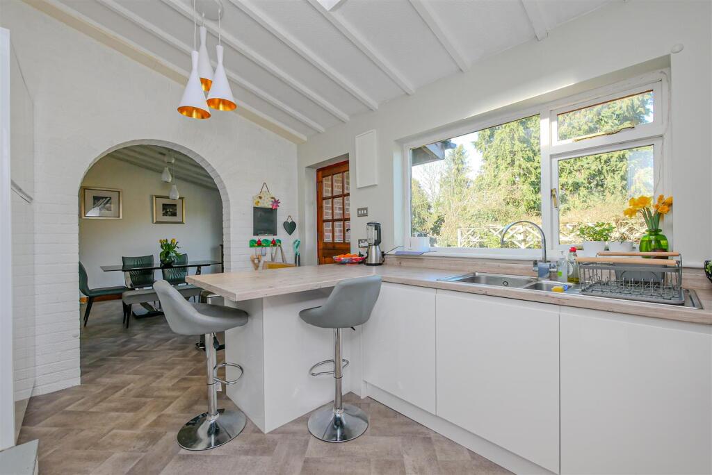 Kitchen/Breakfast Room