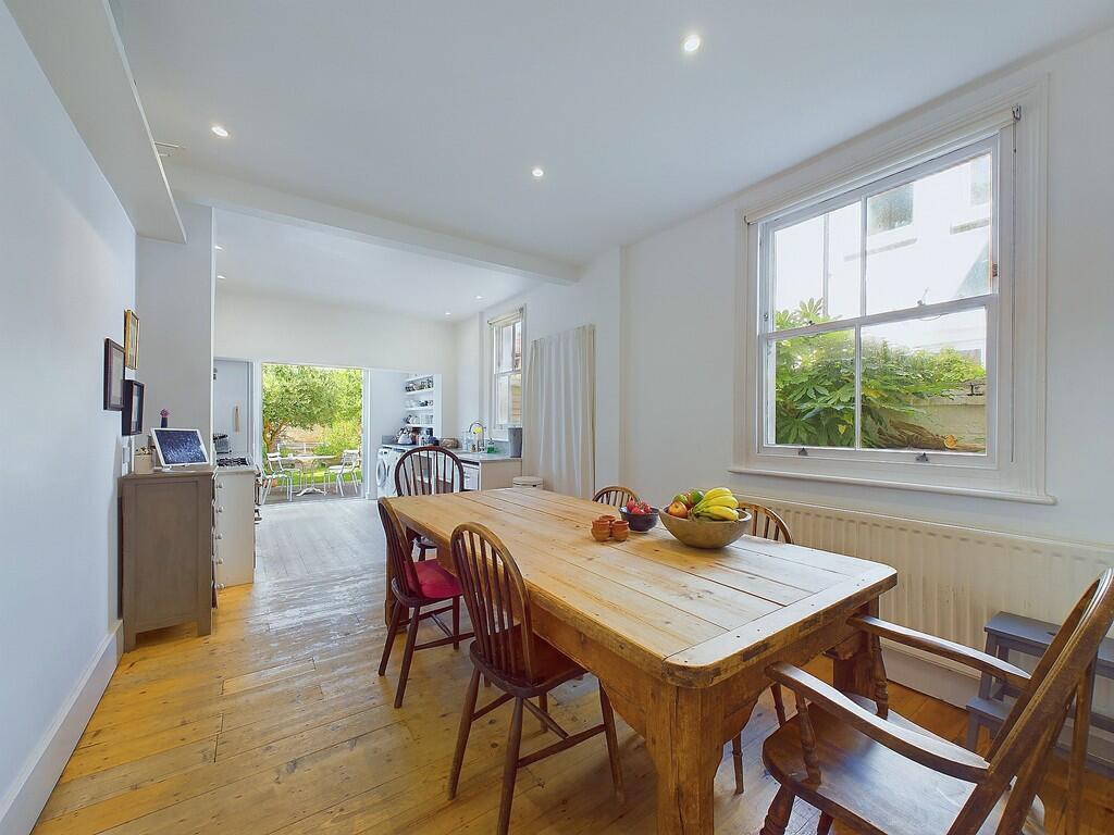 CAM03519G0-PR0146...