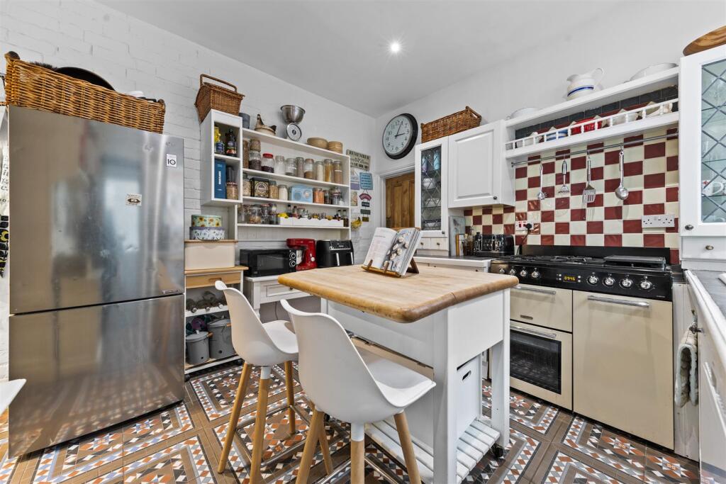 74KingsthorpeGroveWeb28.jpg