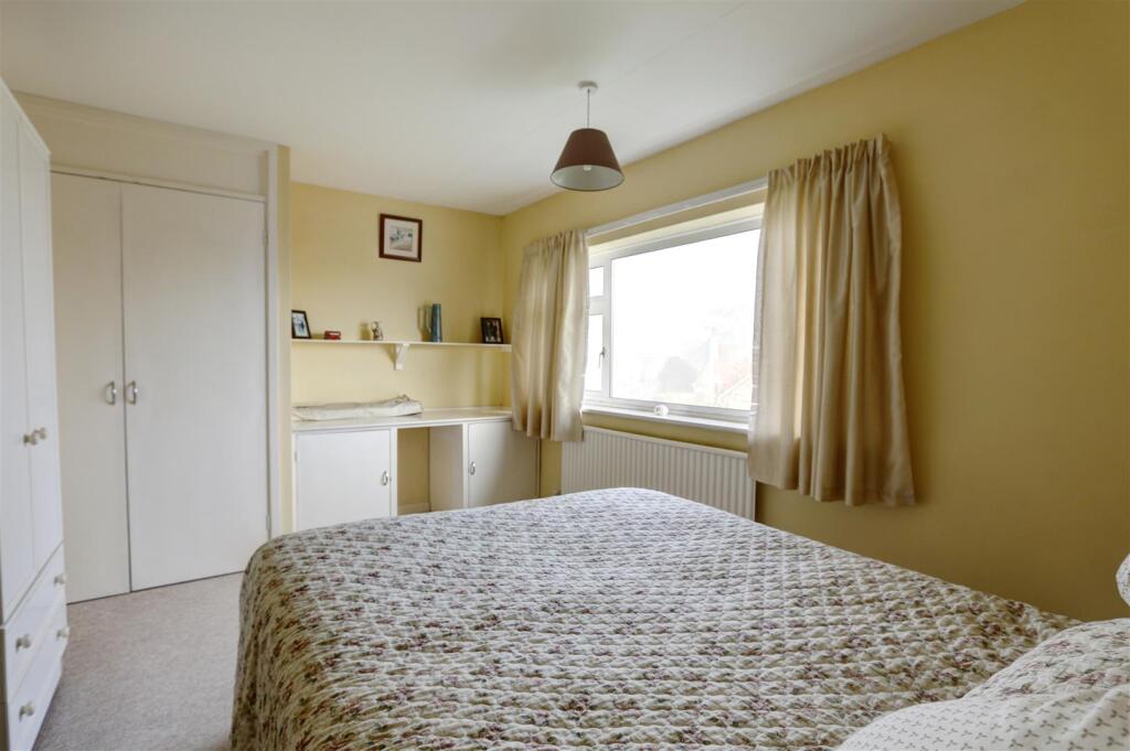 Bedroom 2: