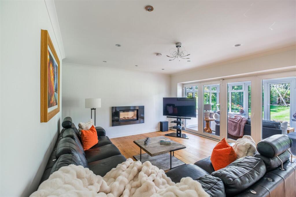 Dunavon Crescent-24.jpg