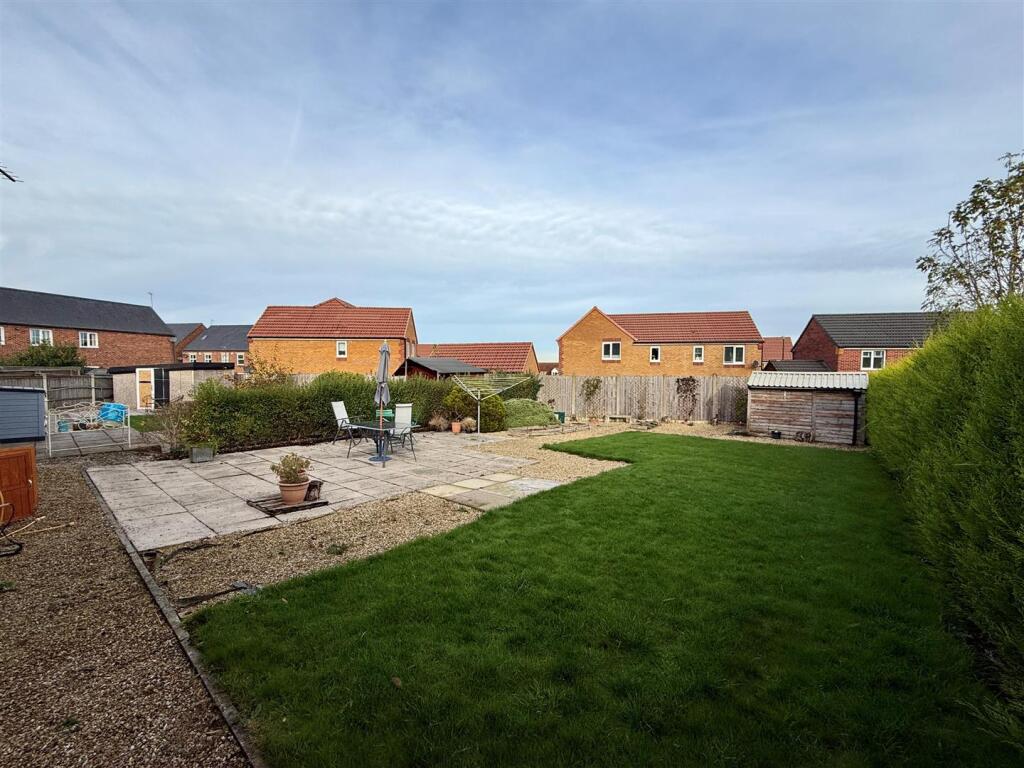 10 Rear Garden