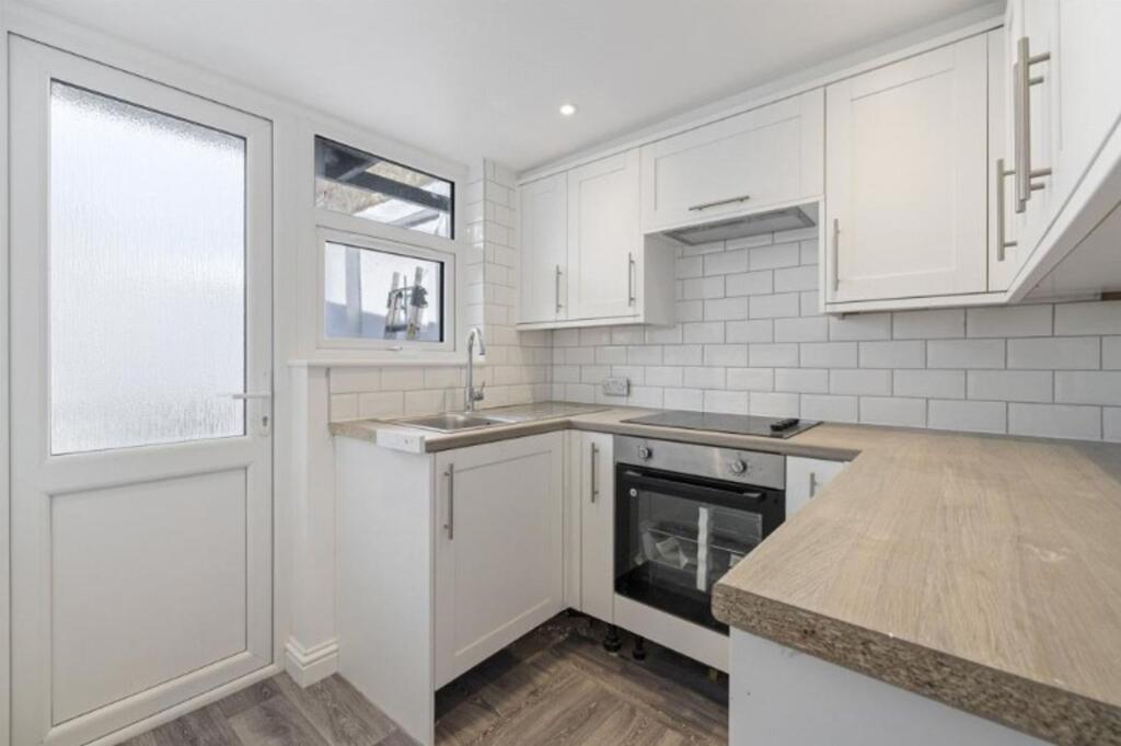 Flat One - Kitchen
