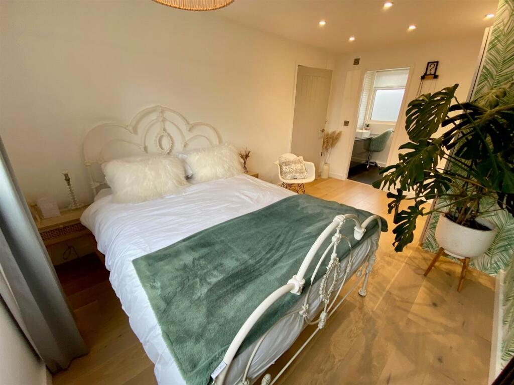 priory way 78 bed 2 2.jpg