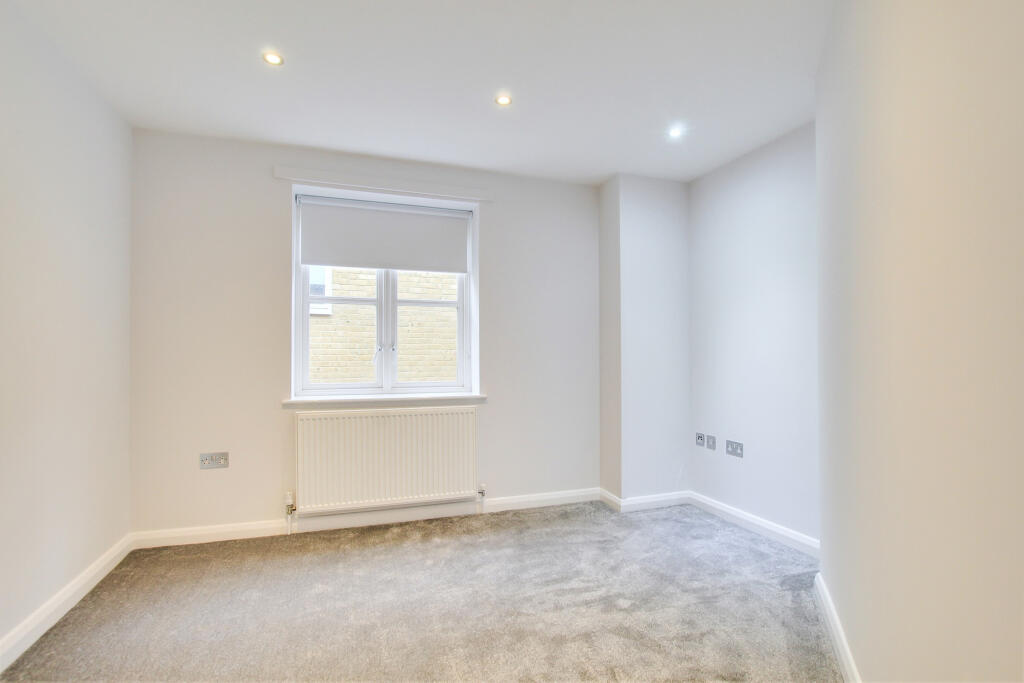 4.bedroom.jpg
