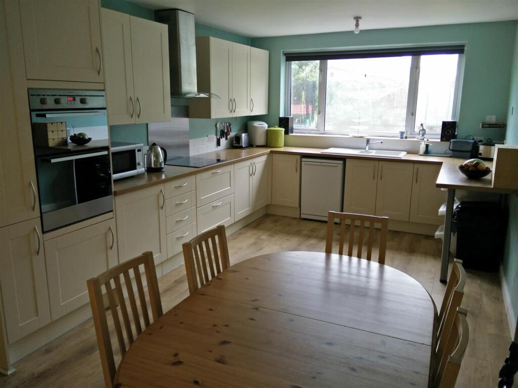 Kitchen Breakfast Room