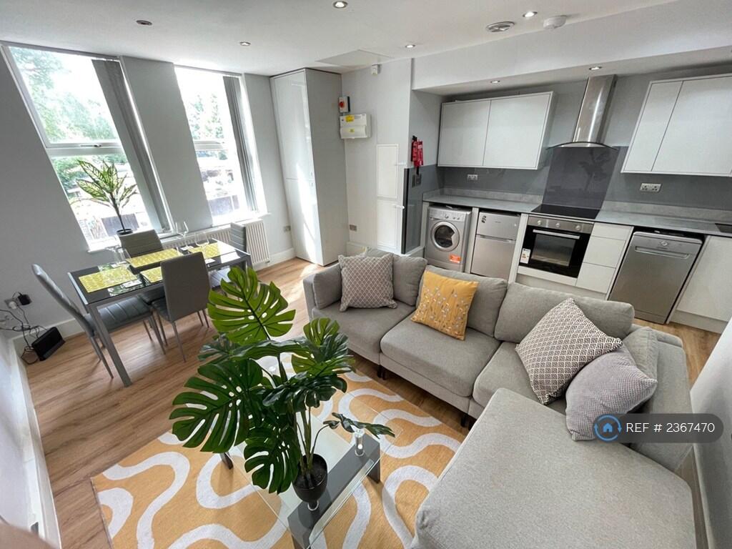 Great Space For Entertaining 