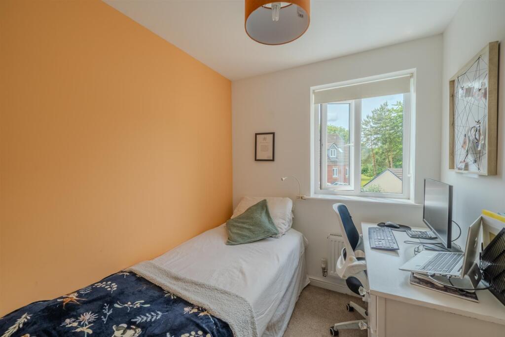 70 Heol Y Gros-10.jpg