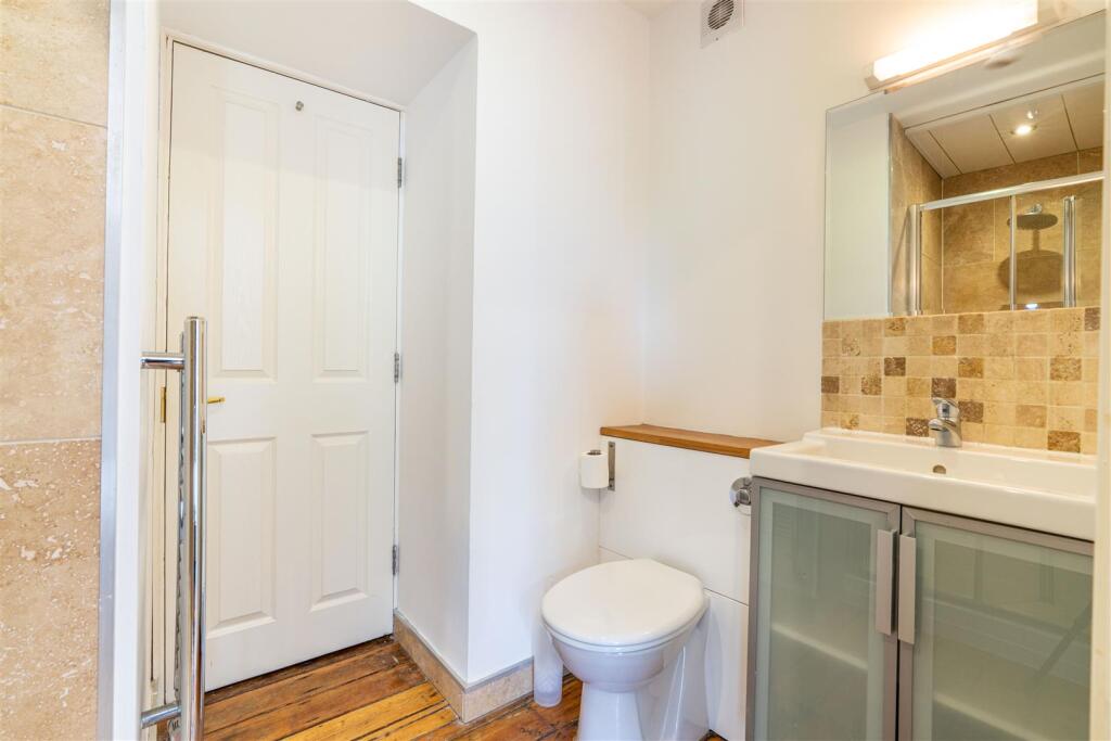Jack &amp; Jill En-suite