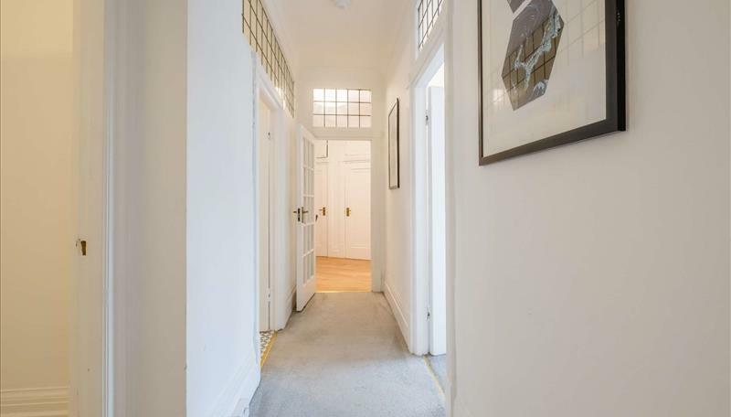 Hallway_2.jpeg