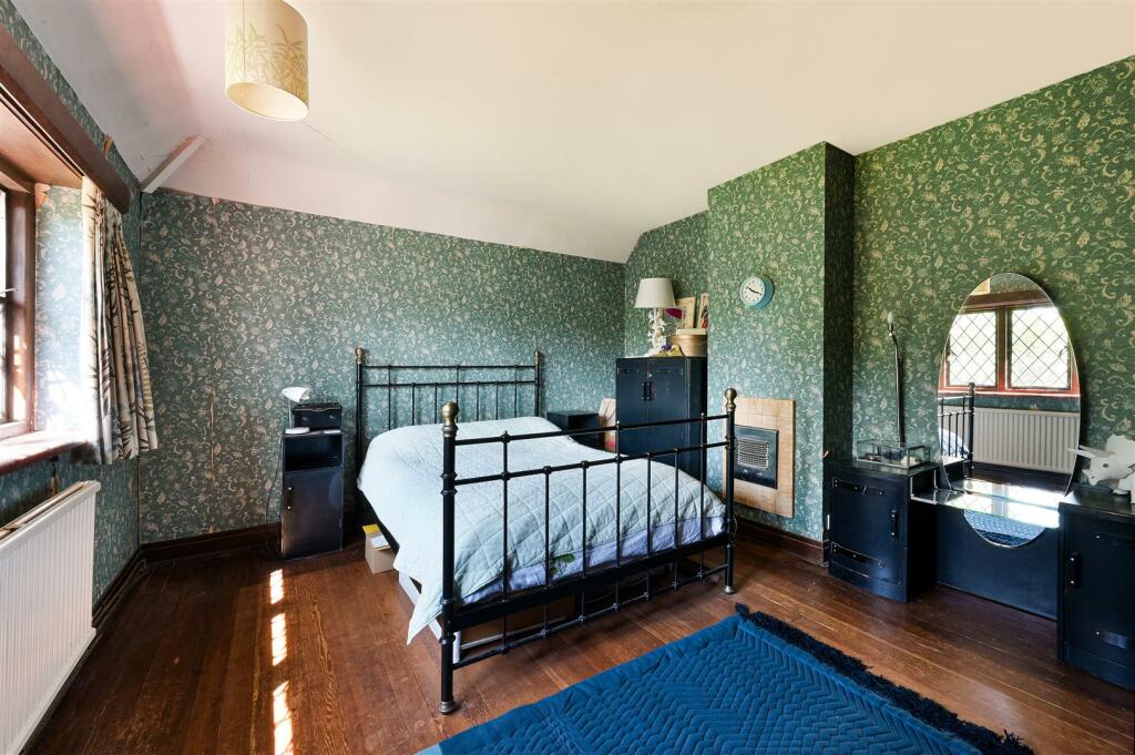 CLAREMONT ROAD (14).jpg