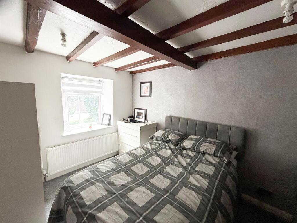 2 bed end terrace Silsden