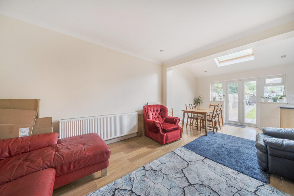 1298265-4-682da44...