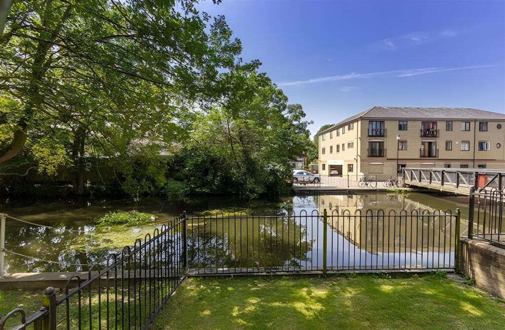 Riverside House Development