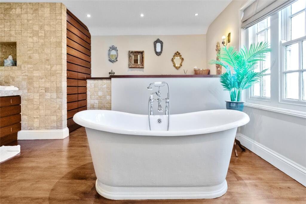 Principal Bathroom