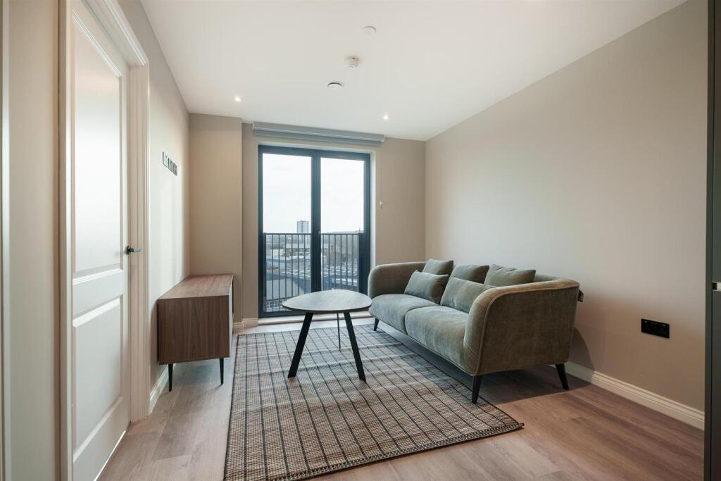 1Bed-2.jpg