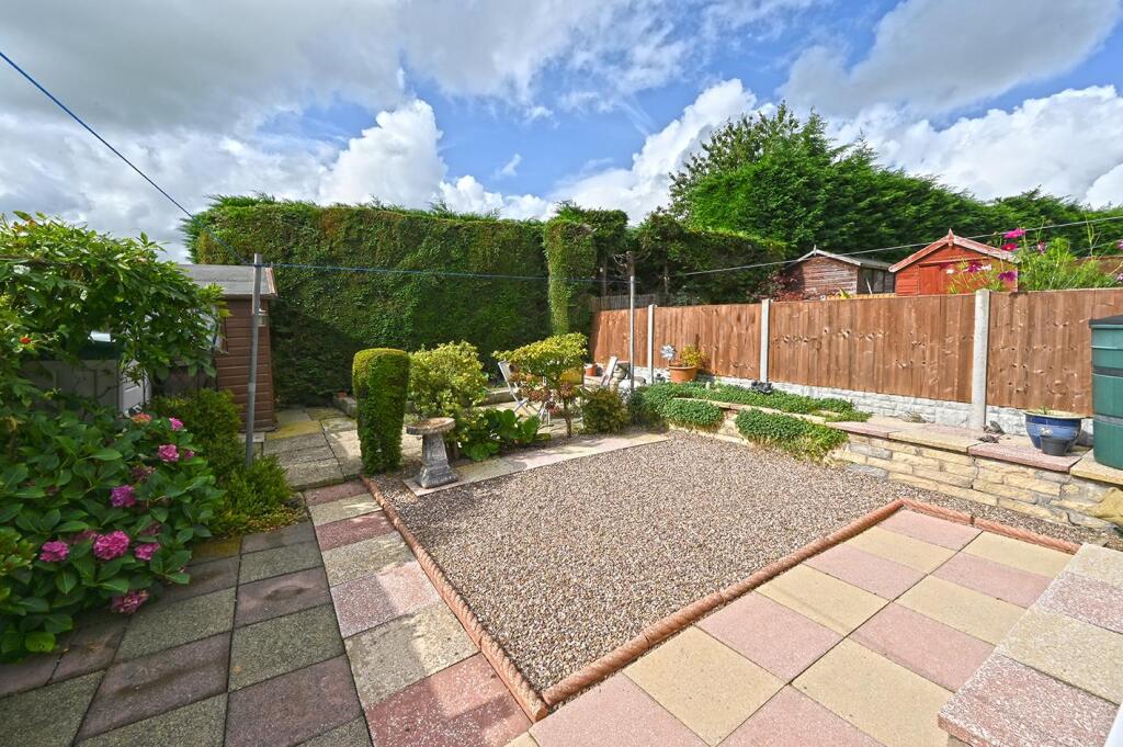 Rear Garden - planted borders.jpg