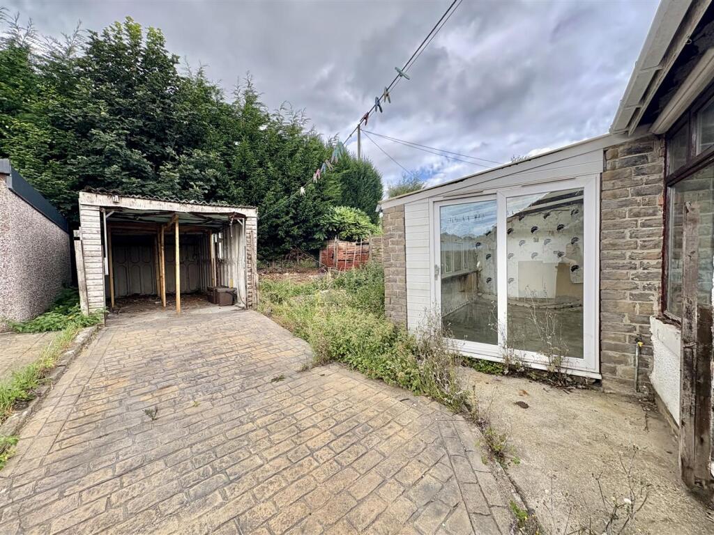 Bramleys Estate Agents - Auction - Bankfield Garde