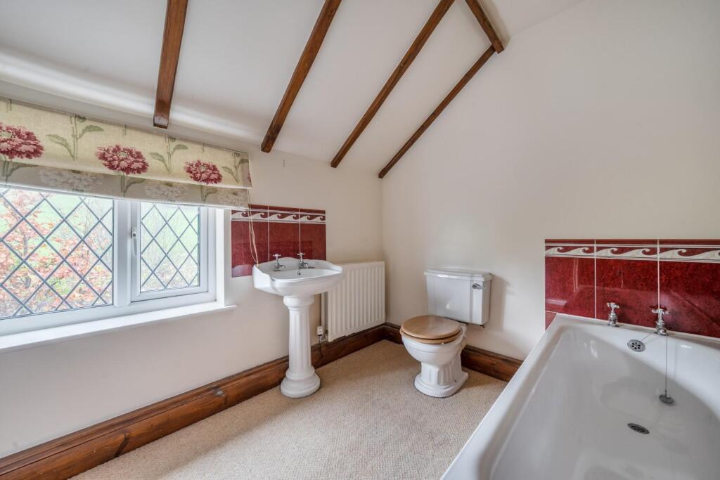 Bathroom.jpg
