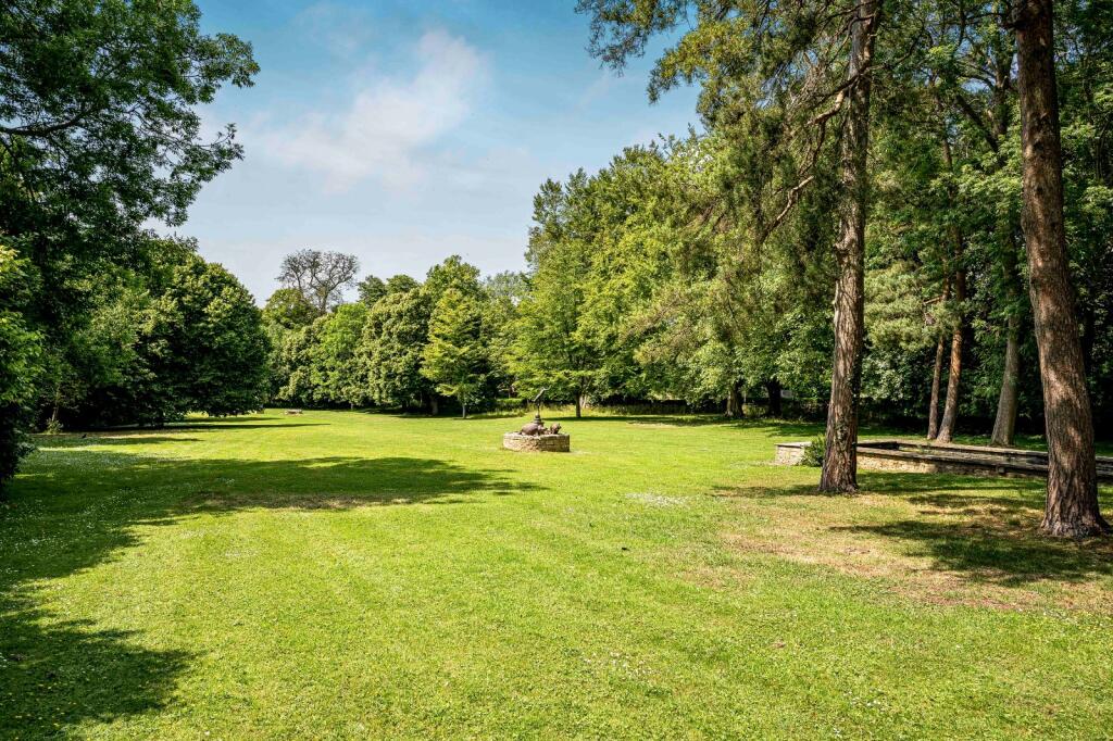 Lawned Garden