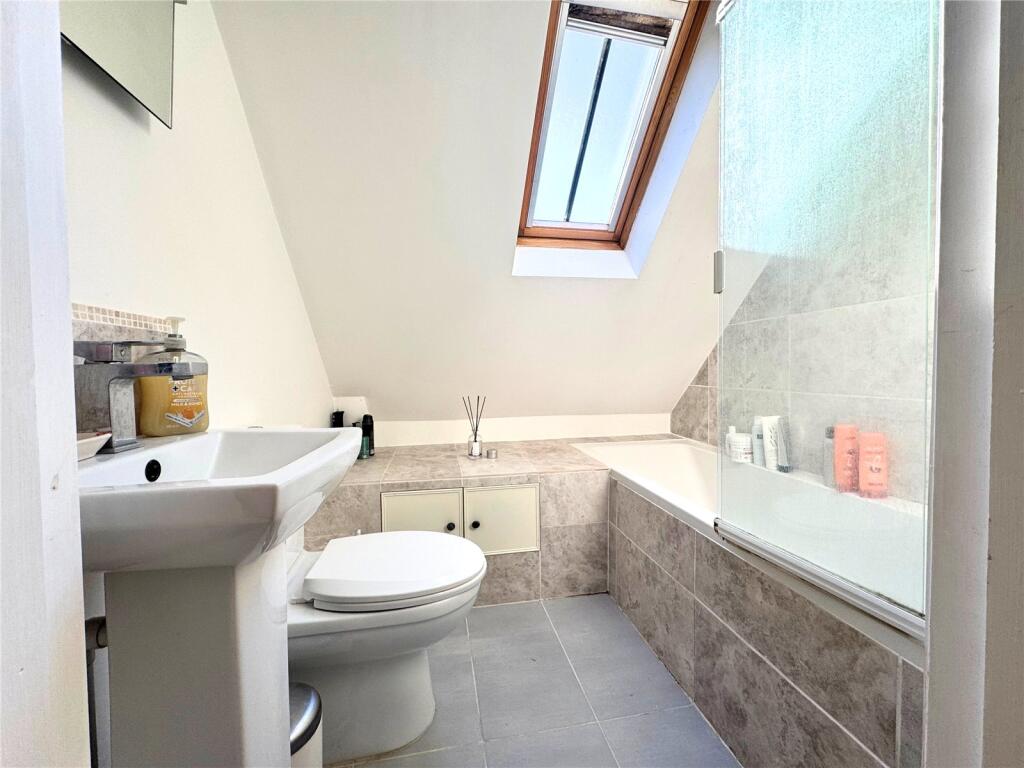 Modern Bathroom