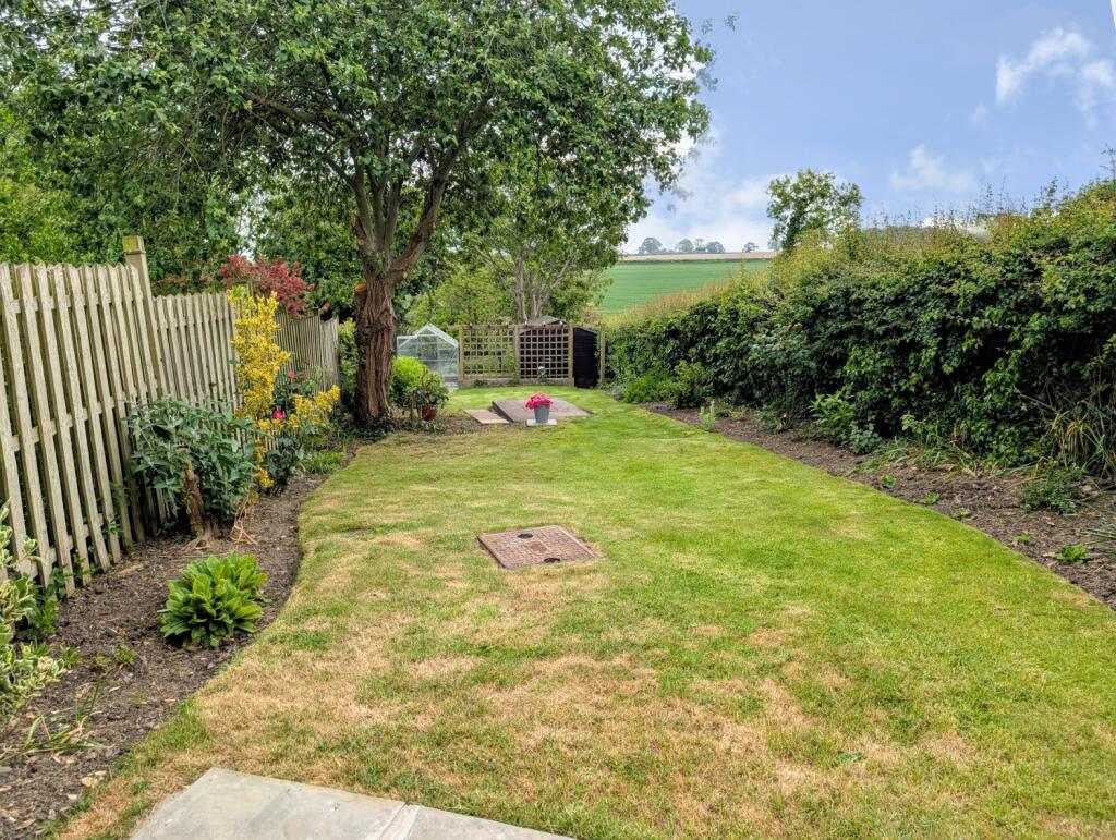 PXL_20250522_095145039.MP2