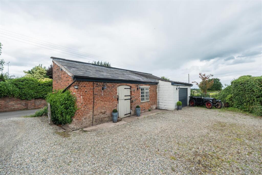 19 Birches Lane-063.jpg