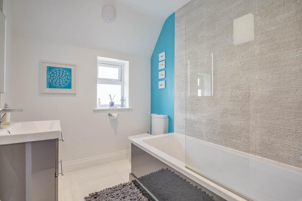 19 Trinity Avenue, SL7 3AL (LOW RES)-4