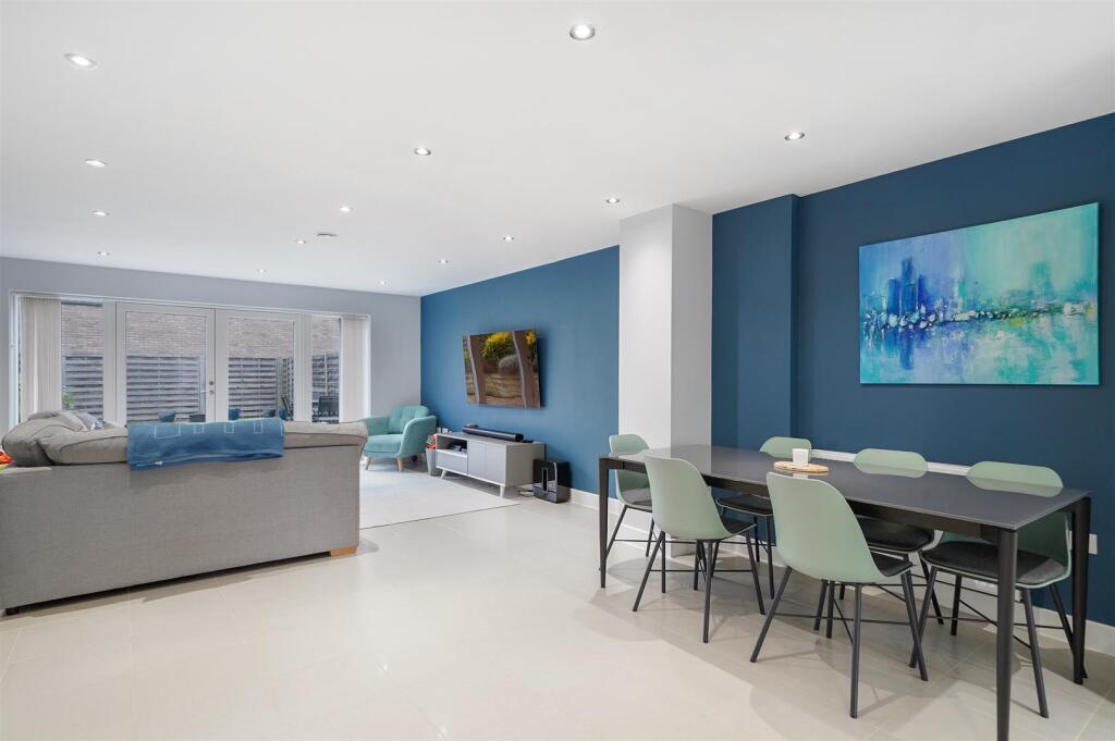 7 Michael Robbins Way - gOousq3kI6av0PPYctpu.jpg