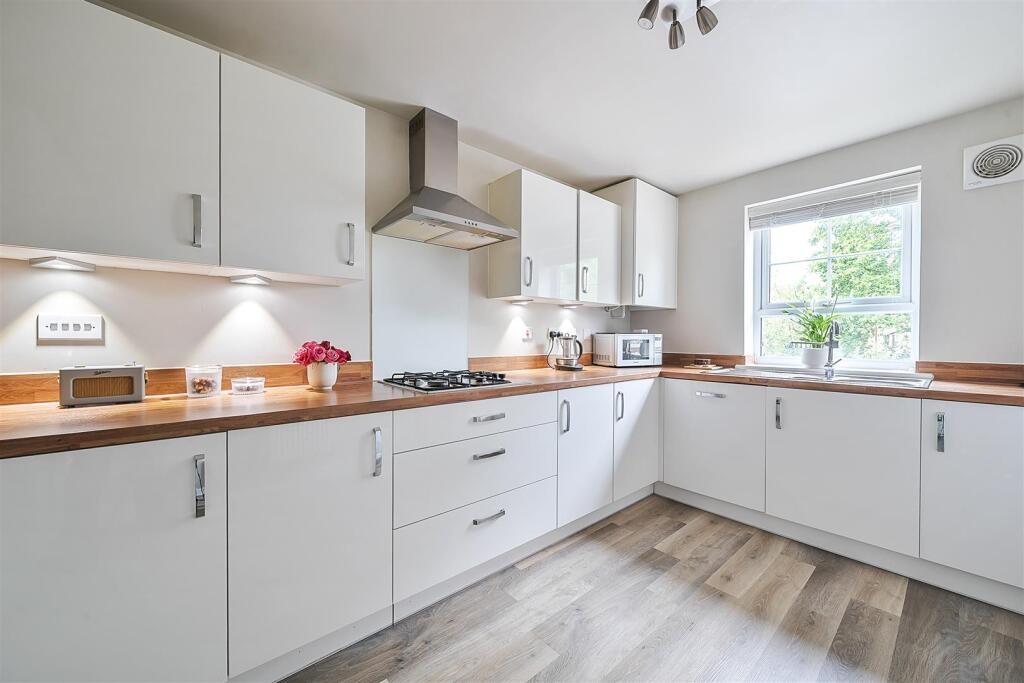 Kitchen/Breakfast Room