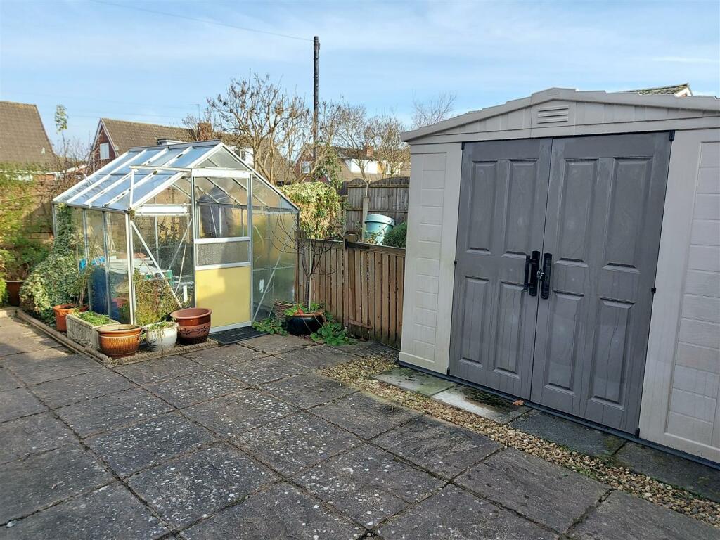 Rear Courtyard Garden