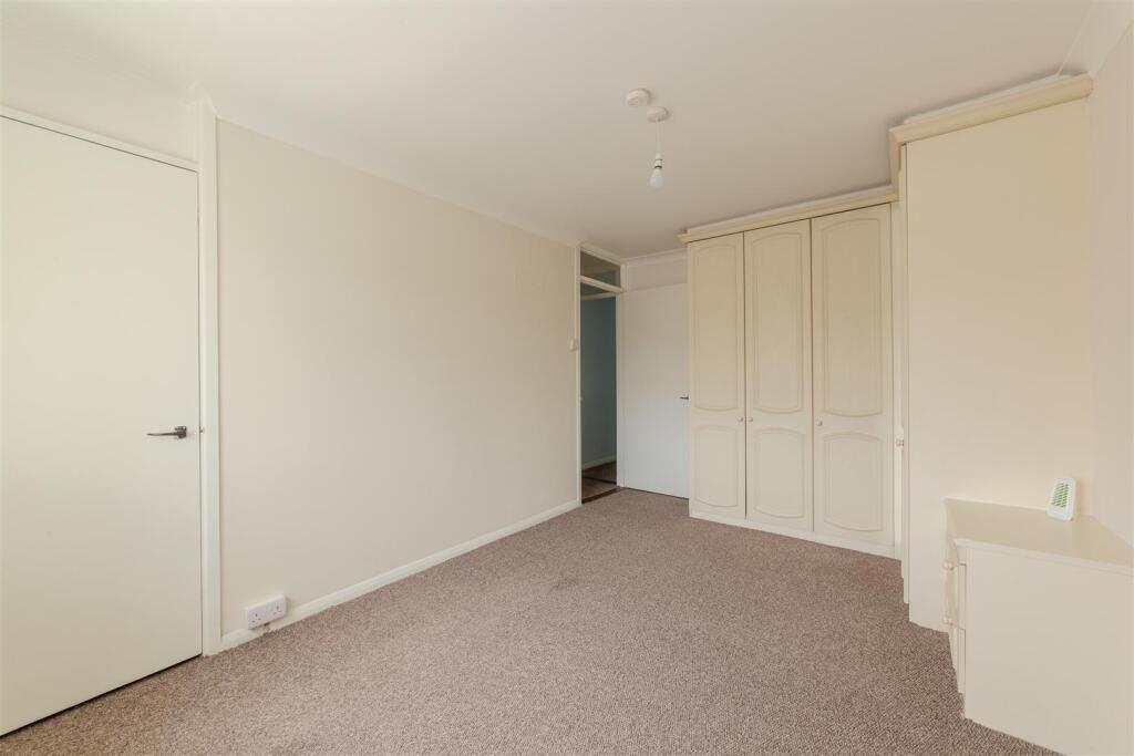 97 Llewelyn Road-2.jpg