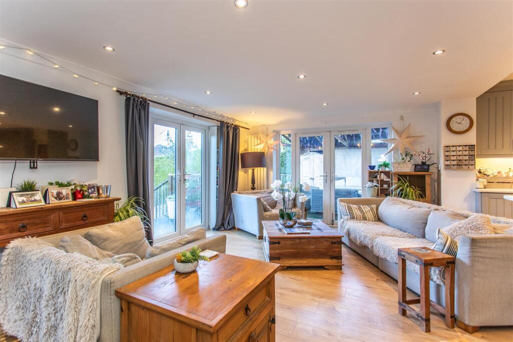 33 London Road51.jpg