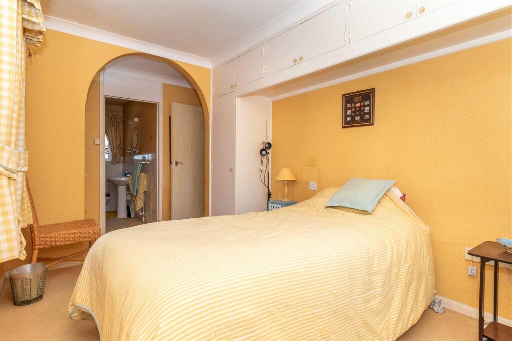 Grosvenor-03.jpg