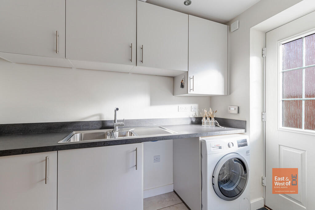 A27 - 10 Veysey C...