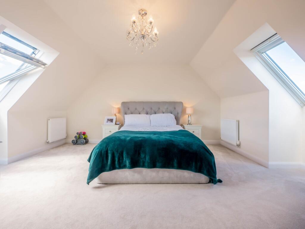 Top Floor Bedroom 5 Suite