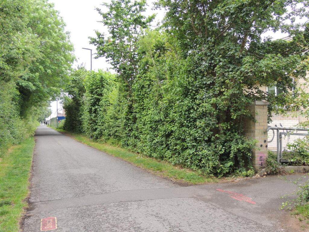 cycle path.JPG