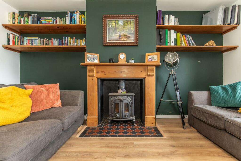 Upper Clayhill Cottage34.jpg