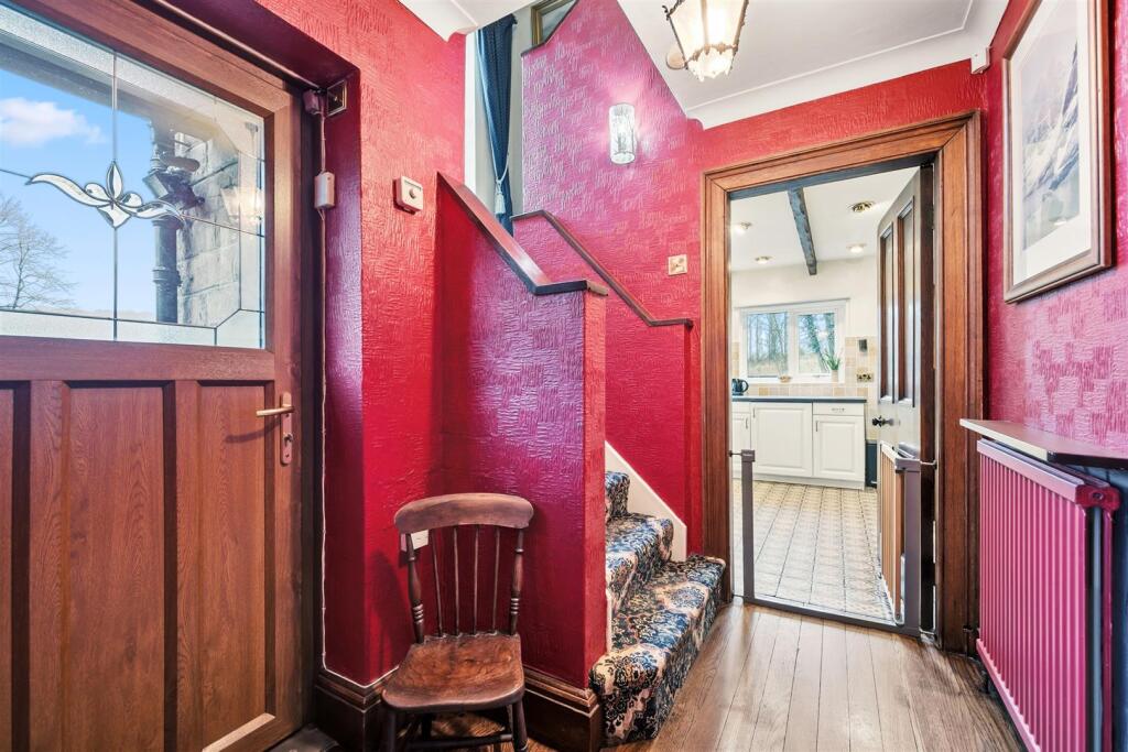 Entrance Hallway.jpg