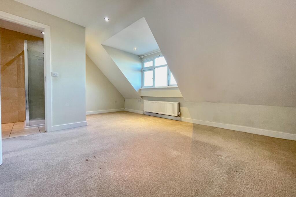 Bedroom 1/ en-suite