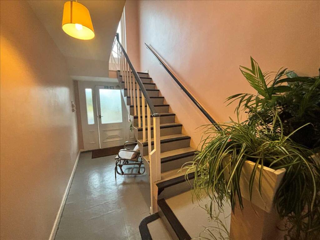COMMUNAL HALLWAY
