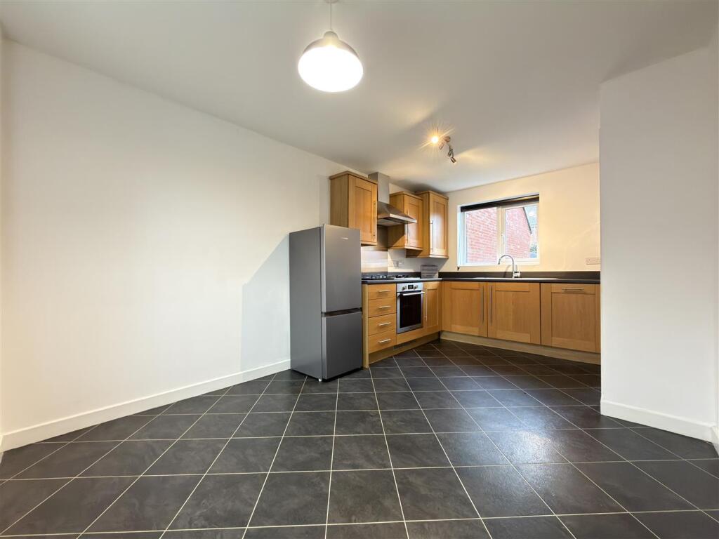 KITCHEN AND DINER