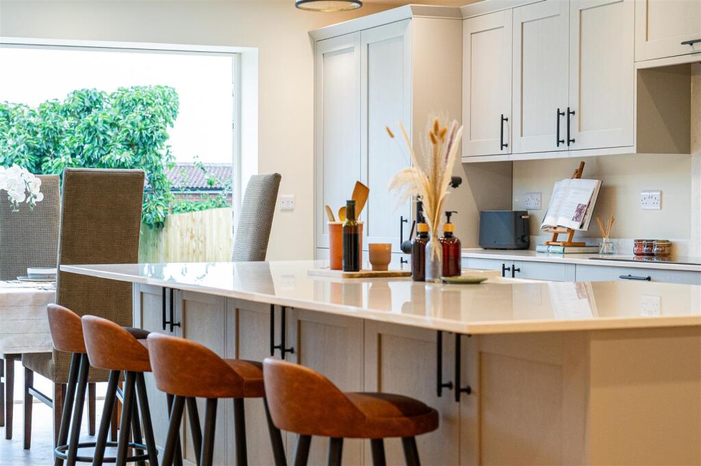 home-1344.jpg