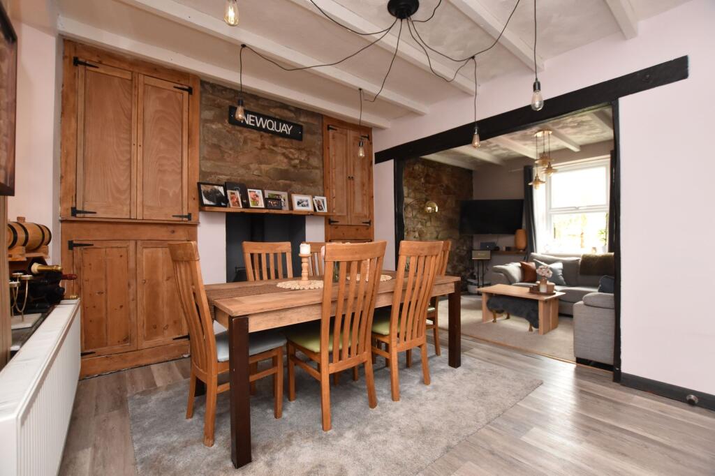 Lounge Dining Area