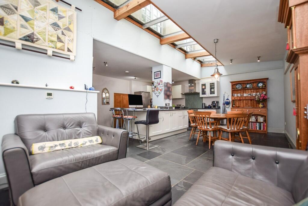 Kitchen/diner/family