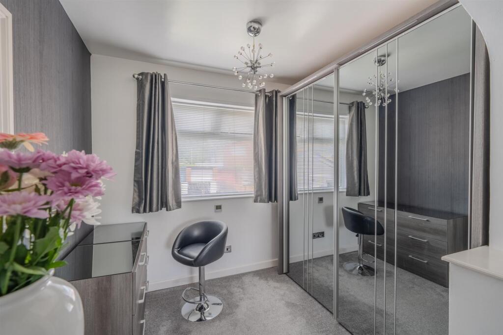 194 The Highway-7.jpg